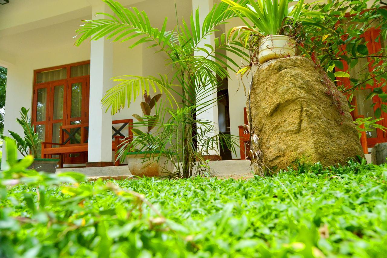 Girilena Resort Dambulla Exterior photo